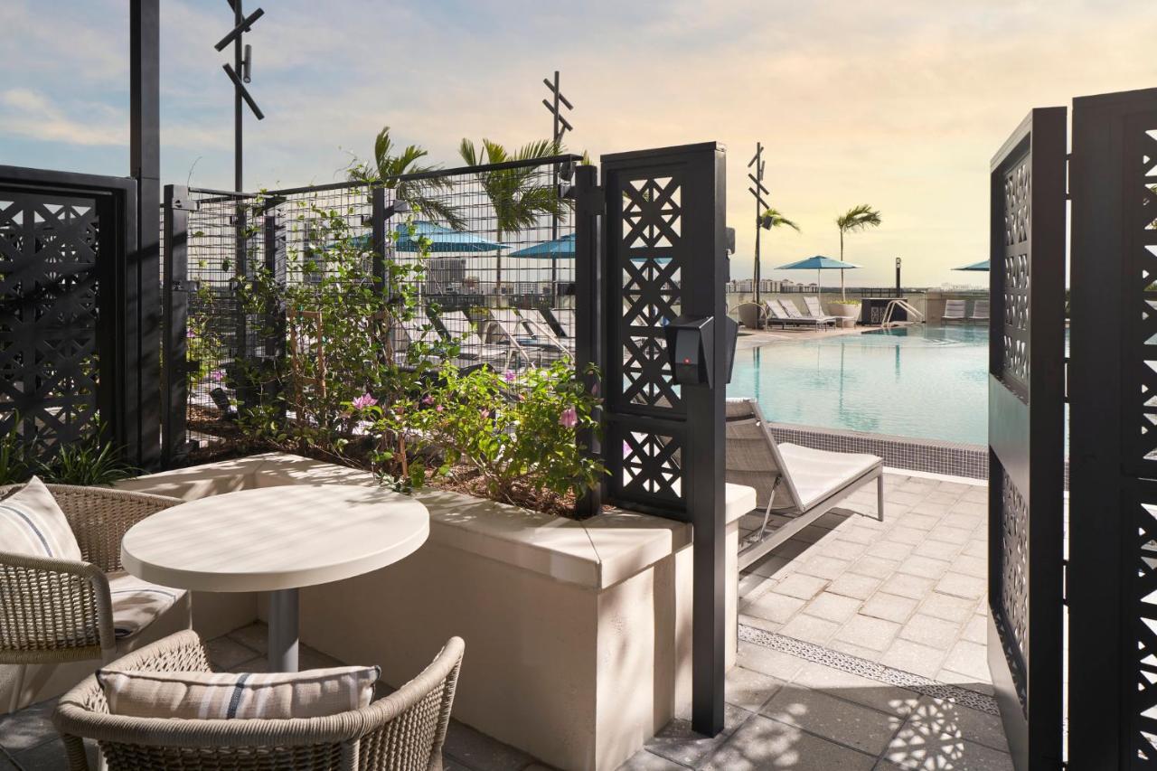 Loews Coral Gables Hotel Екстер'єр фото
